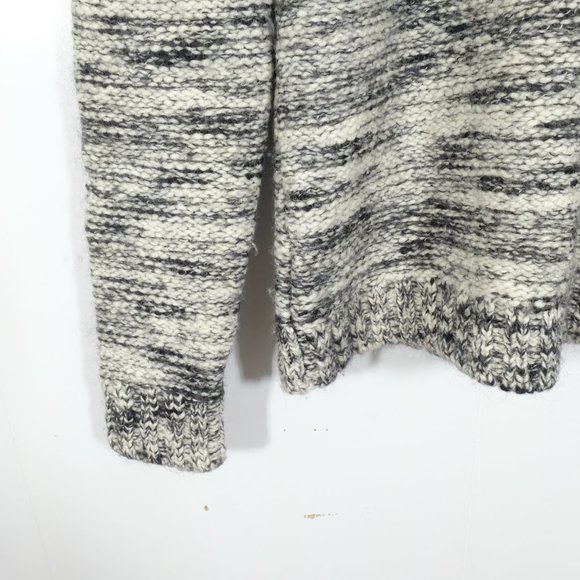 5 for $12 Cynthia Rowley Wool Blend Sweater Small Black Gray Cable Knit Mohair - Picture 3 of 8